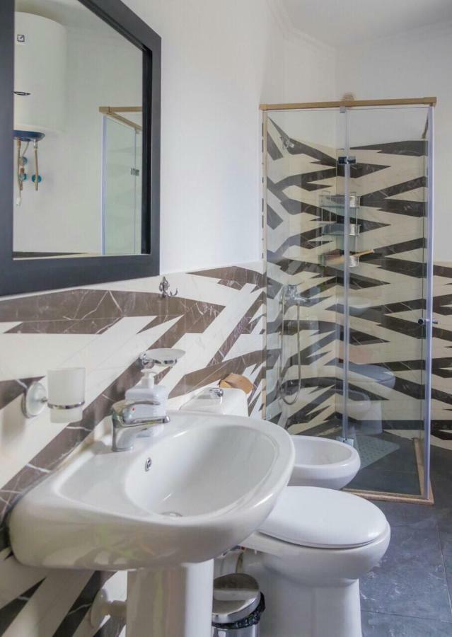 Modern Furnished Apartment With View Тирана Экстерьер фото